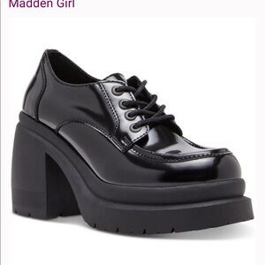 Madden Girl Black Patent Leather Platforms 7.5